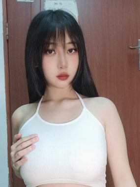 浅安安cos美女合集打包下载